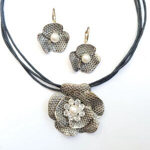 Floral Pendant Necklace Earring Set Silvertone Black Rhinestones Faux Pearls
